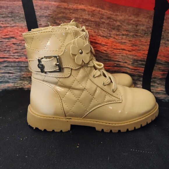 Jessica Simpson Kids' Daria Flower Quilted Boots Girls size 2 - Picture 1 of 9